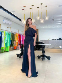 Vestido Longo Ombro a Ombro com Fenda Milla